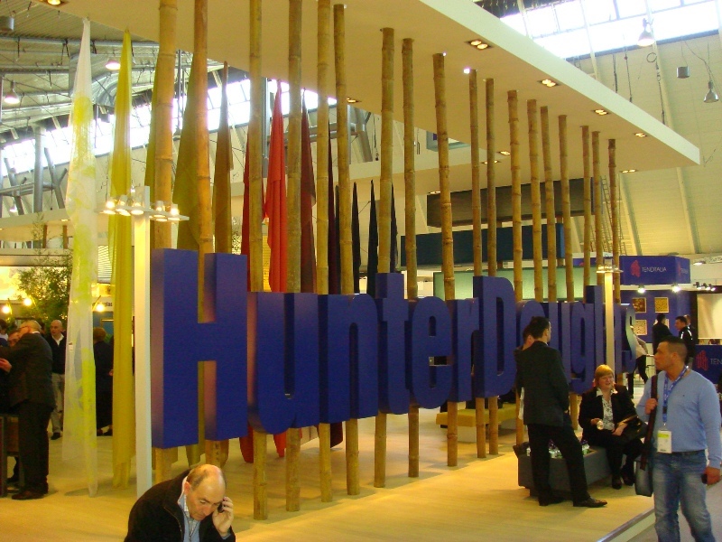  Hunter Douglas   R+T  . 